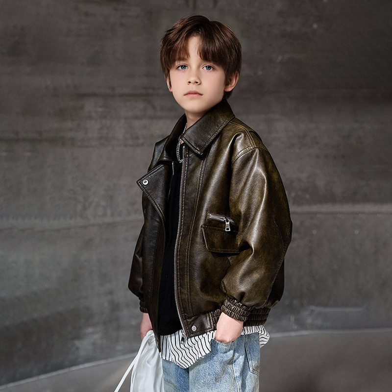 Streetwear Brand With A Logo - Dunkelgrüner, wasserdichter, winddichter Mantel für Jungen,