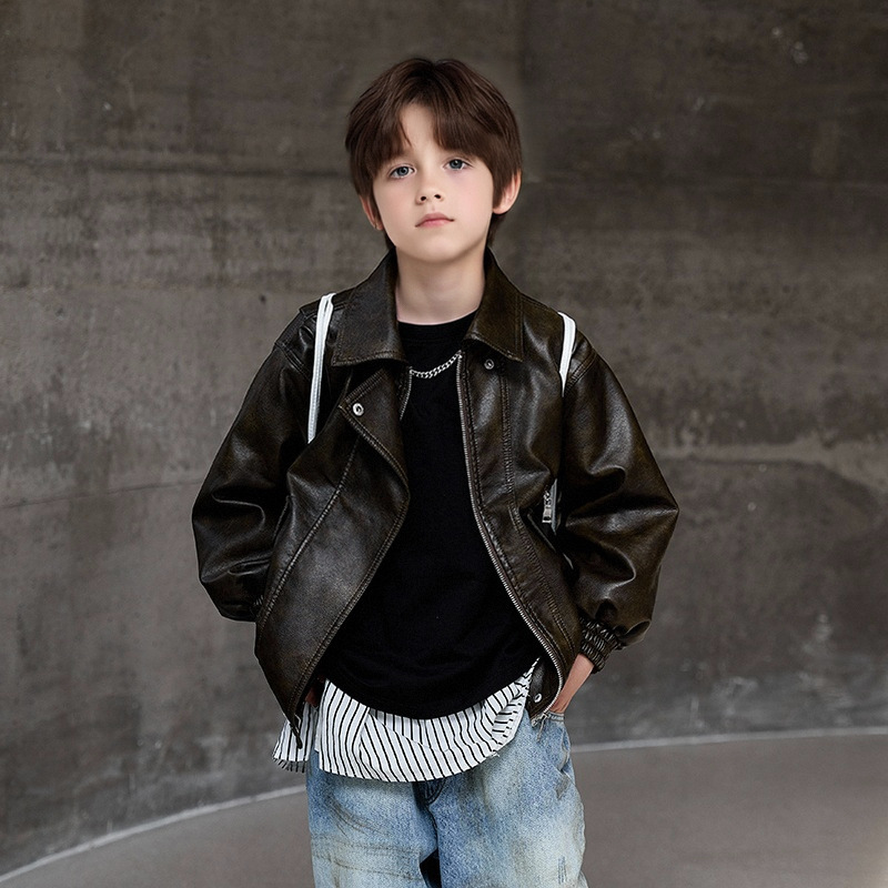 Dunkelgrüner, wasserdichter, w – Streetwear Brand With A Logo Bewertung und Preis