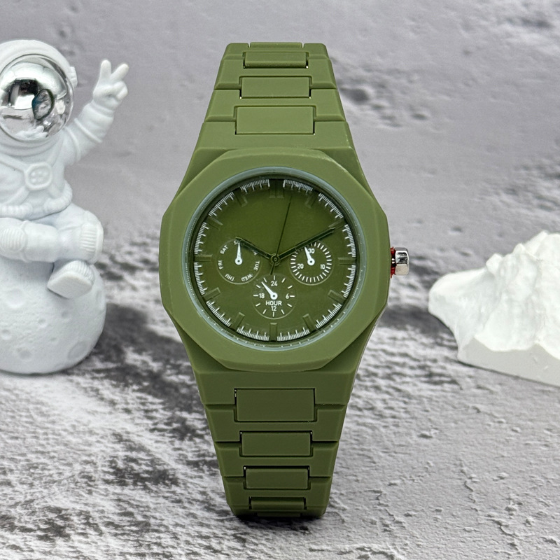 Berühmte Marke, gefälschte Uhr – Streetwear Brand Luxury Bewertung und Preis